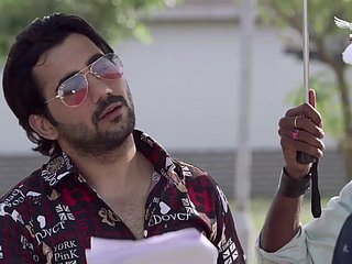پردے کے پیچھے