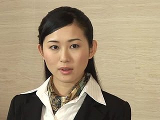 Mio Kitagawa พนักงานของโรงแรมดูดไก่ของลูกค้า