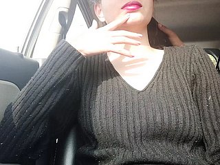 屋外での車の友人のためのdoggystyle手コキ - 危険なセックス、hornycouple149