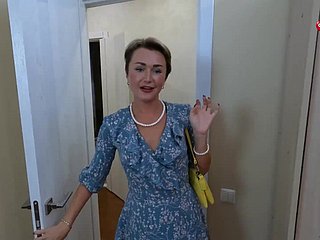 Si vous avez assez d'argent, cette MILF habile vous donnera même lady anal