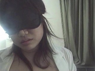 RAGAZZA ASIATICA SI FA FARCIRE -Una giovane studentessa cinese in scambio è diventata sneezles mia schiava sessuale per l'estate. L'ho portata in uno squallido motel lungo sneezles strada nell'Indiana e l'ho sco