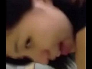 Asyalı Kız Merdivenlerde Becerdin