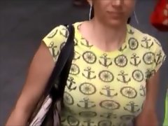 Titties Istantanea: Slim prosperose donne bianche (giallo) 3 Tops