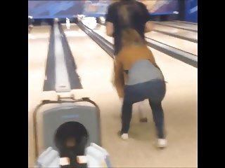 KawaiiKid - Hot Girls Начало Pantsed в общественной