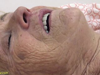granny 90 tuổi được fucked thô