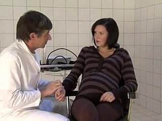 MILF embarazada follada